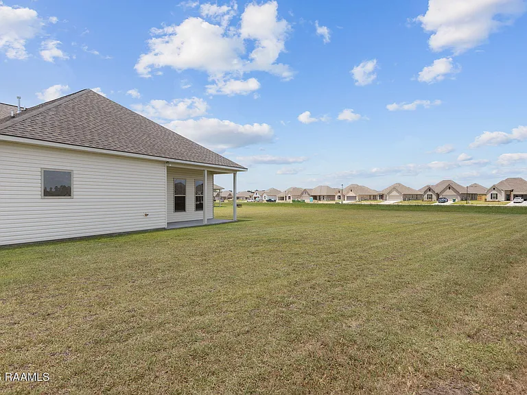 106 Bejeweled Ave — Photo 29