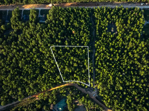 3902 Clearview Dr, Crestview, FL 32539