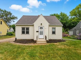 1410 Madison St, Cedar Falls, IA 50613