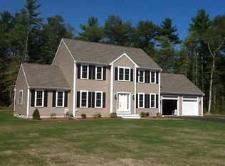 5 Sherwood Dr, Halifax, MA 02338