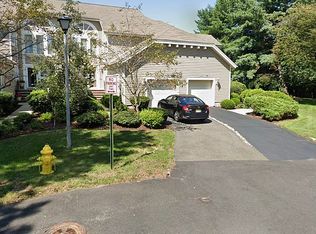 20 Coniston Ct, Wayne, NJ 07470