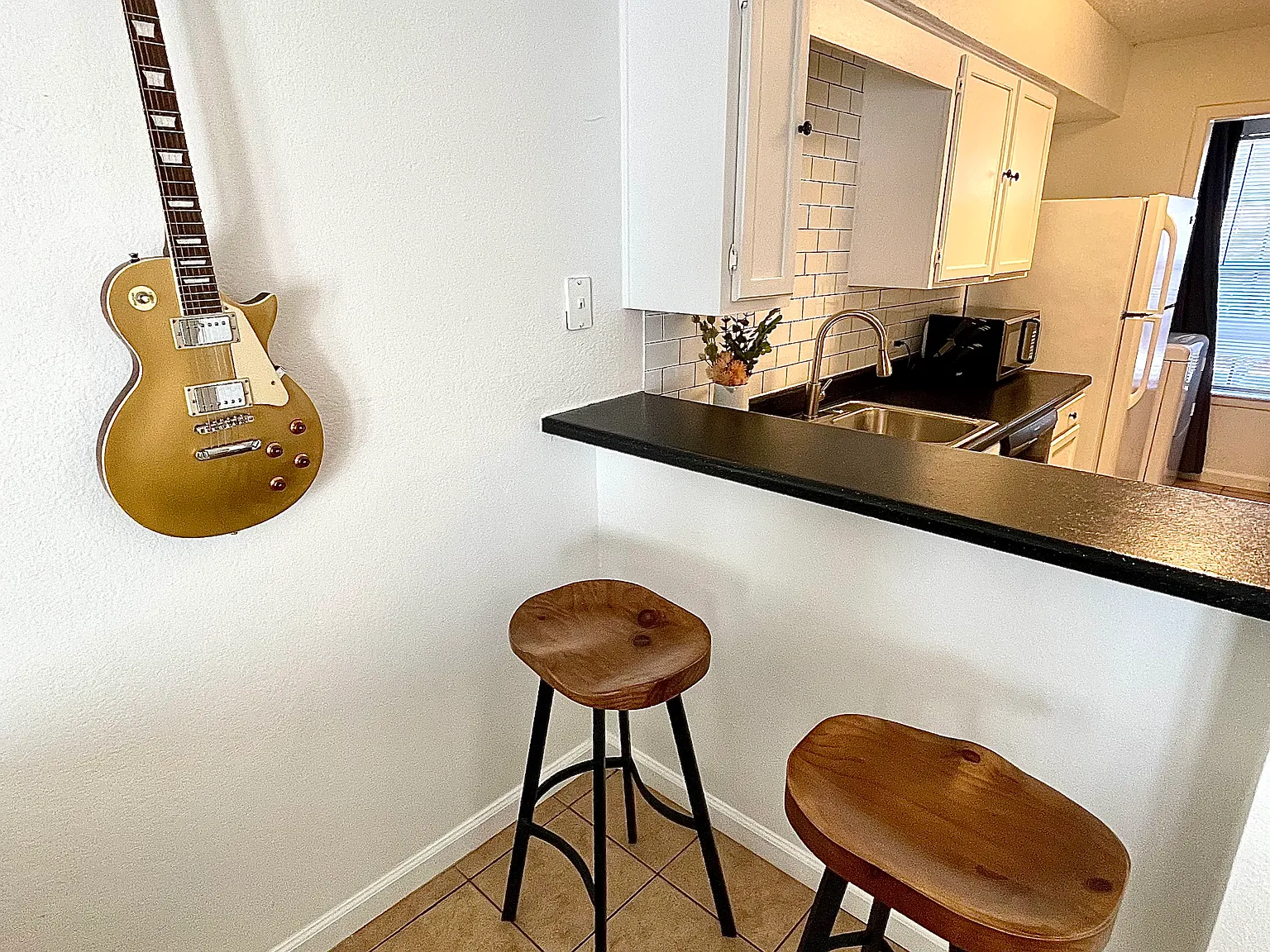 5763 Shadydell Dr — Photo 4