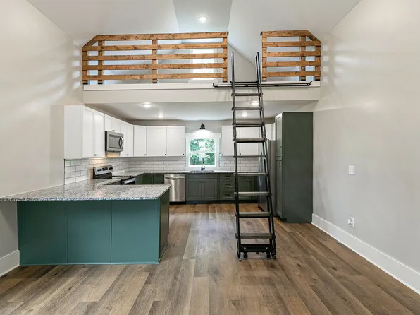 202 Bond St, Mt Pleasant, TN 38474