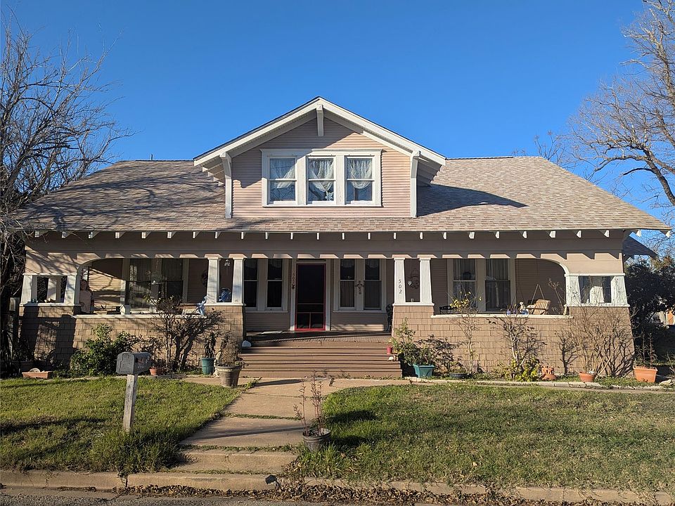 1st image of 502 W 10th St
