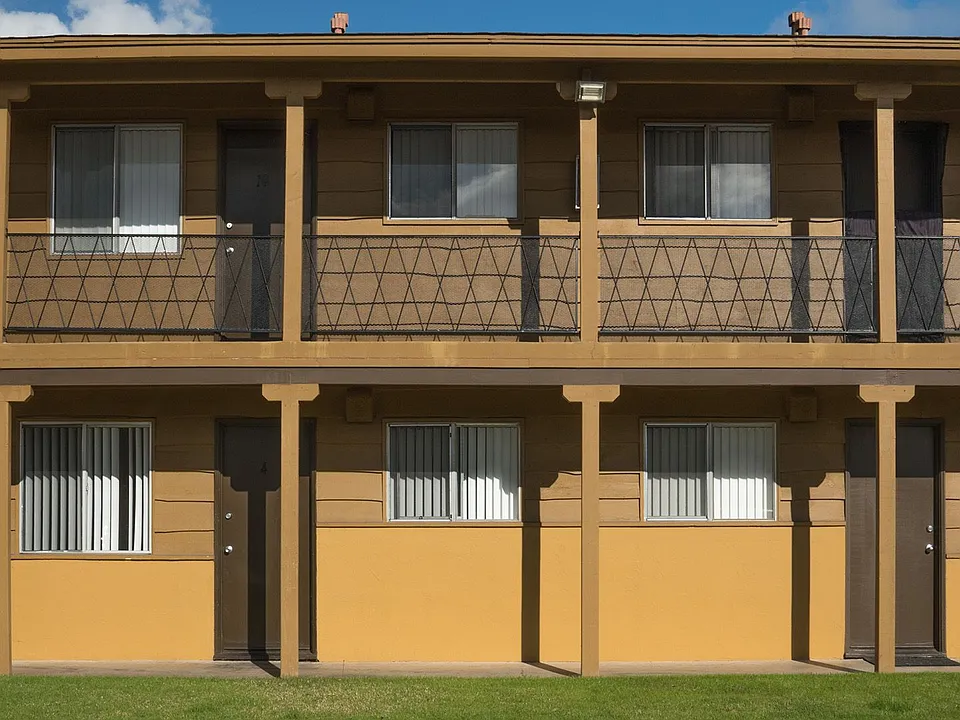 Bahia Court