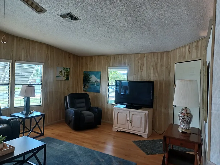 16209 Asheboro Ct — Photo 20