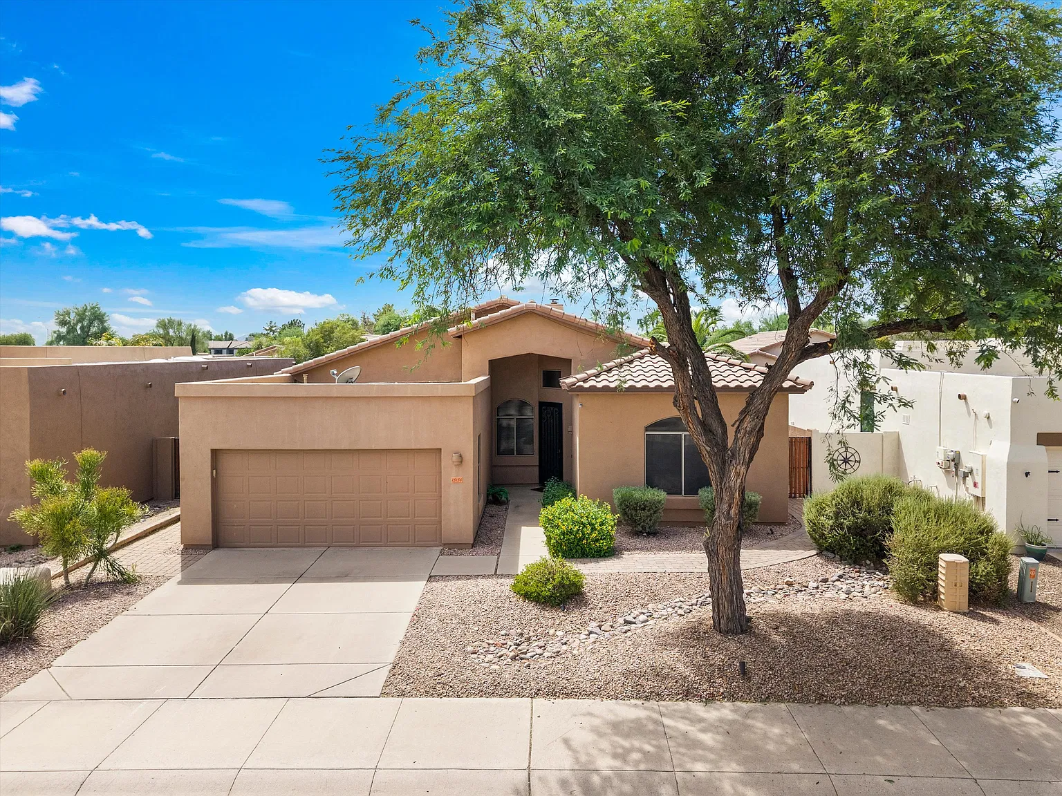 4 bed, 2113 sqft, $3,700 — Photo 1