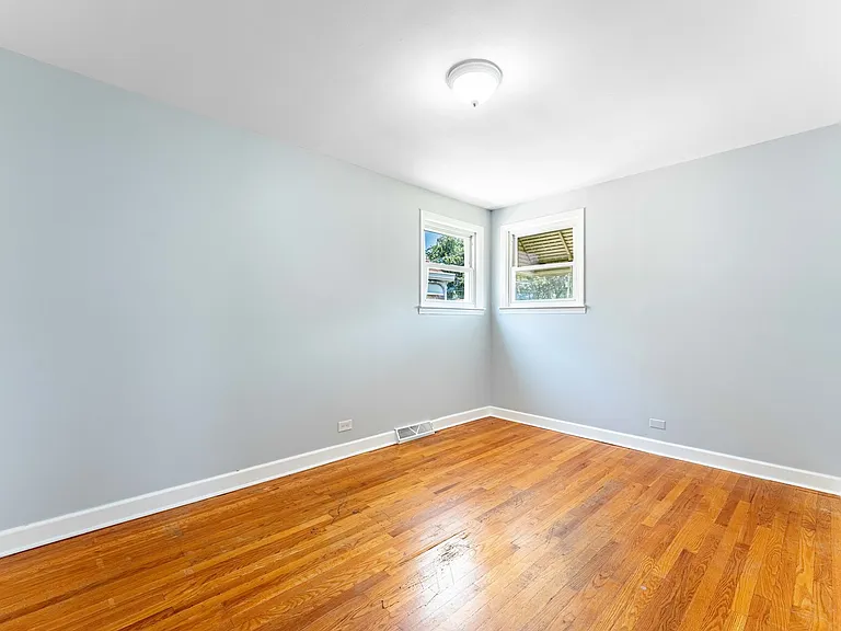 4507 S Leamington Ave — Photo 19