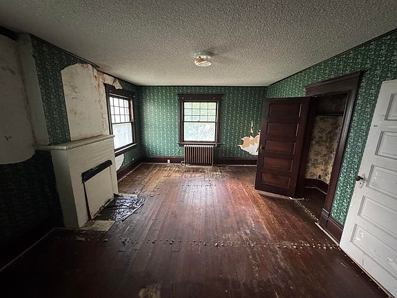 20th image of 314 N Mulberry St