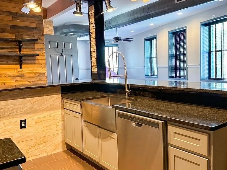 6025 Gravois Ave #1 — Photo 4