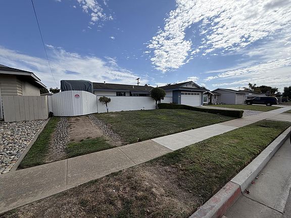 2nd image of 1814 Pescadero Dr