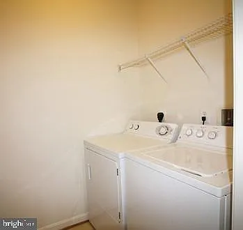 21216 McFadden Sq #207 — Photo 3