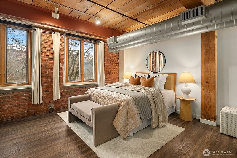 5th image of 1507 Western Avenue #R201