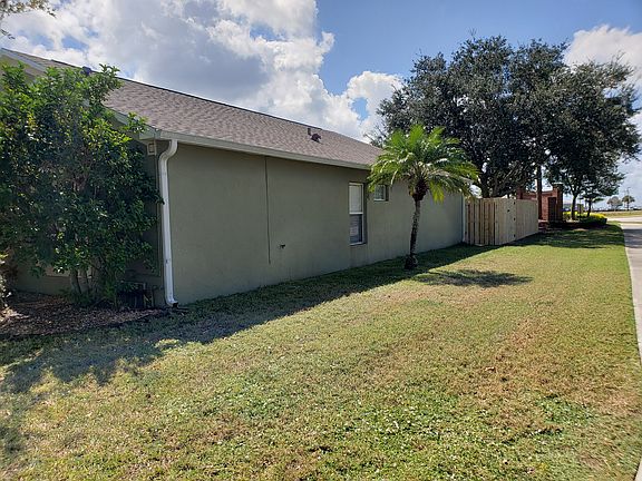 2nd image of 791 Wickham Lakes Dr