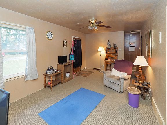 630 Stephanie St-105