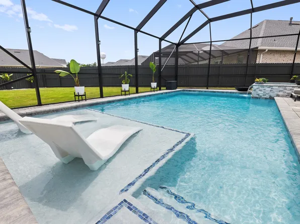 157 Raiders Trl, Valparaiso, FL 32580