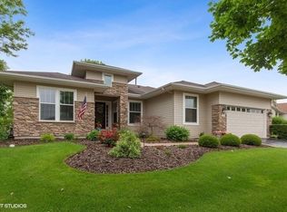 12387 W Pheasant Ridge Dr, Huntley, IL 60142
