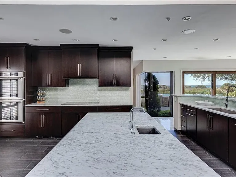 111 Ocean Ave — Photo 18