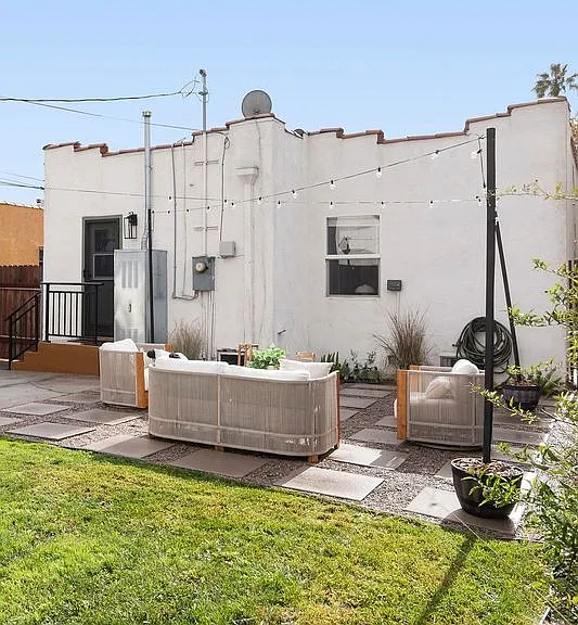 607 W 111th Pl — Photo 14