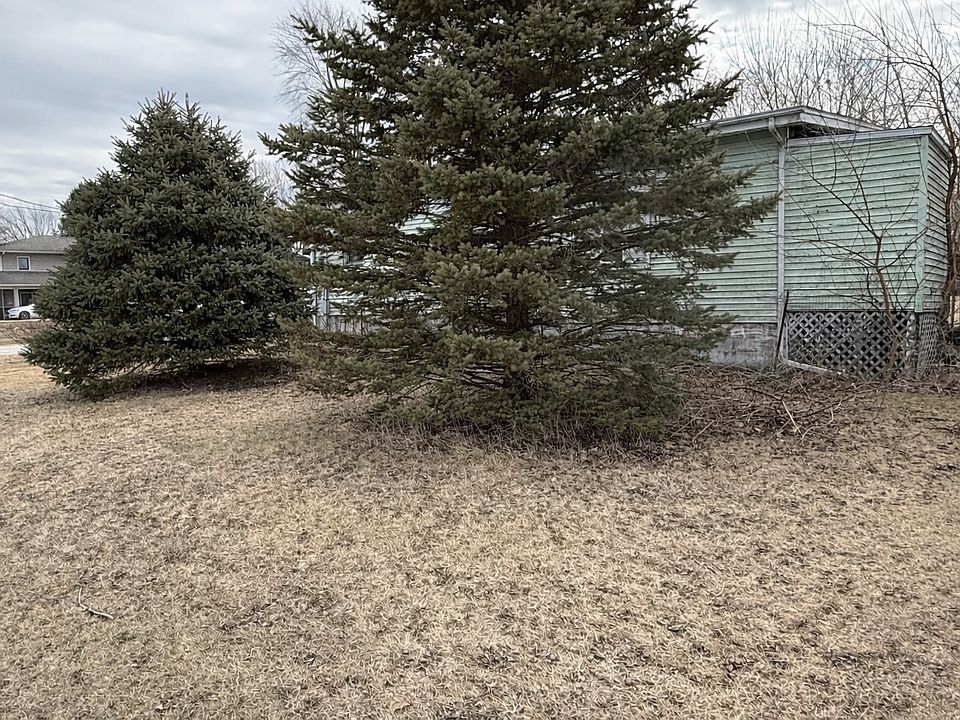 1st image of 4103 E Oaks Rd