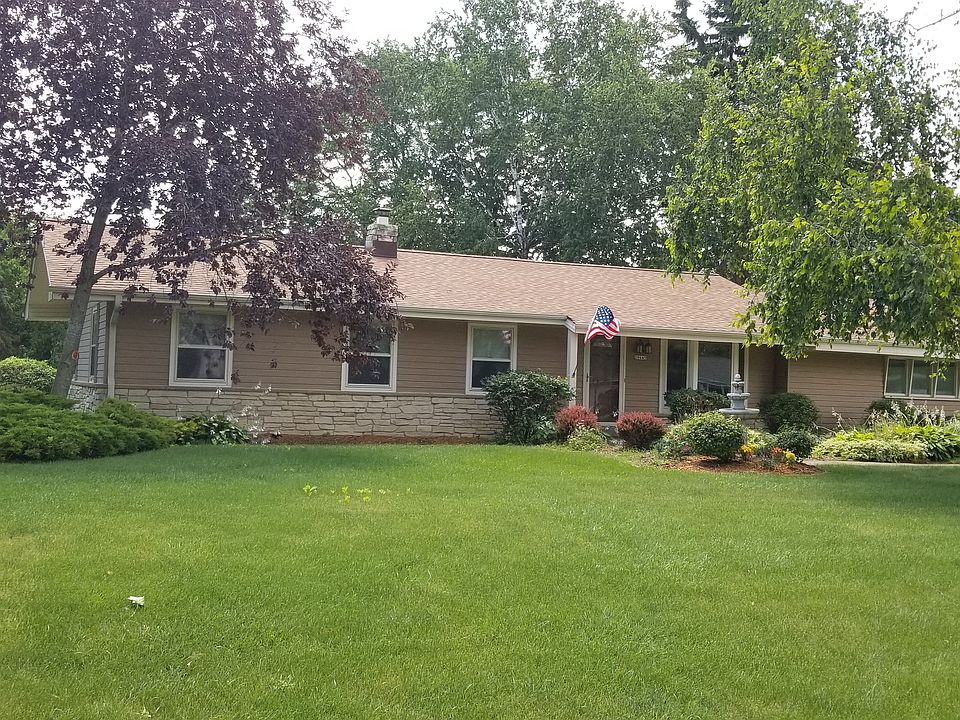 1st image of 20645 Bowling Green Dr