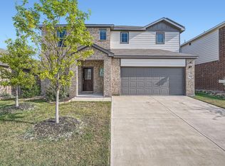 10621 High Ridge Ln, Fort Worth, TX 76108