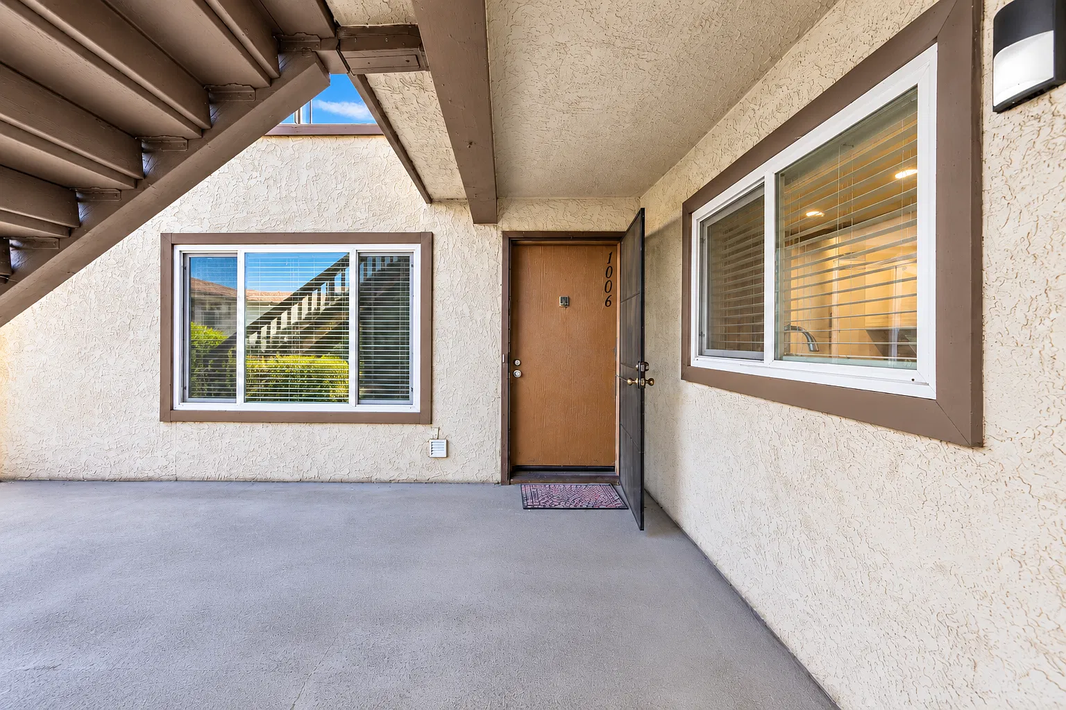 2 bed, 824 sqft, $2,650 — Photo 4