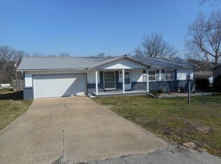 216 Swan Dr, Forsyth, MO 65653