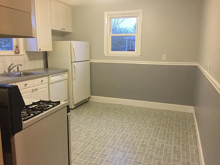 56 Fairmont St — Photo 8
