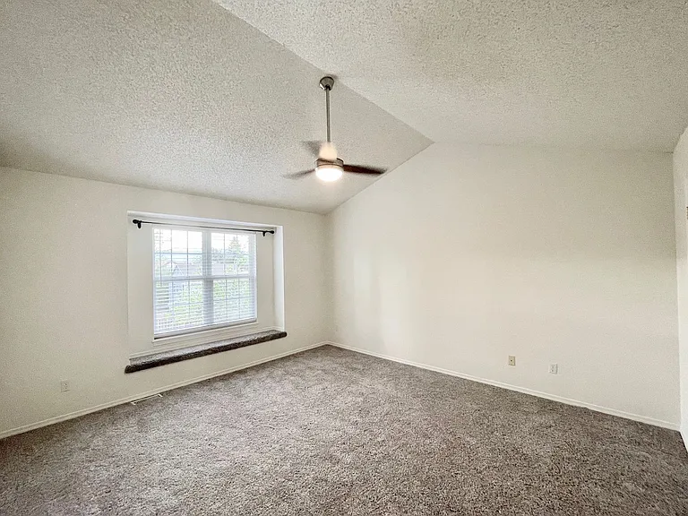6675 Stonehedge Dr — Photo 20