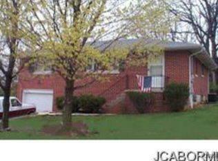 1806 Cedar Hill Rd, Jefferson City, MO 65109