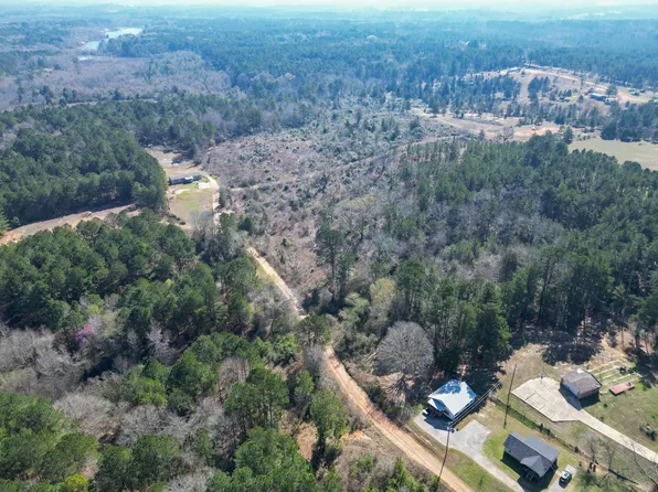 Fm 1716 E, Tatum, TX 75691