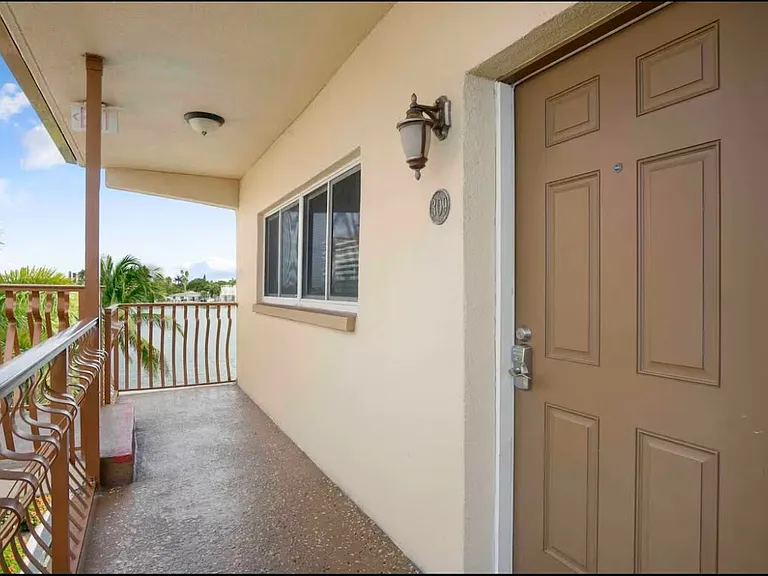 10265 Gulf Blvd #309 — Photo 17