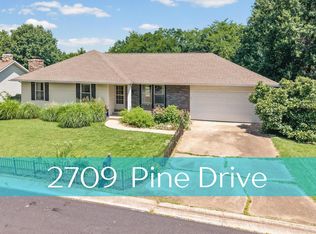 2709 Pine Dr, Columbia, MO 65202