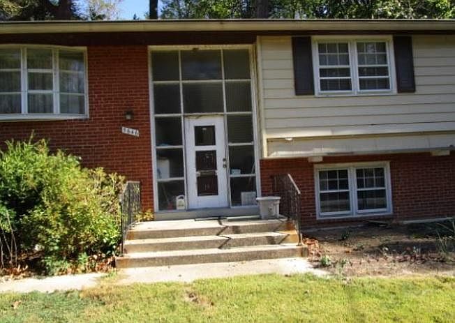 2nd image of 5646 Ravenel Ln
