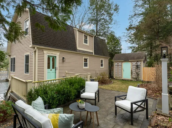 35 Blanks Boulevard, Guilford, CT 06437