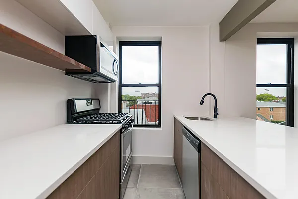 Rented by Nooklyn NYC LLC | media 10