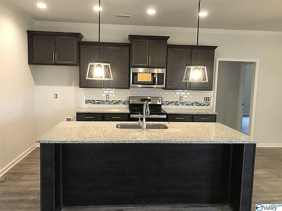 2nd image of 306 Jubilee Cir