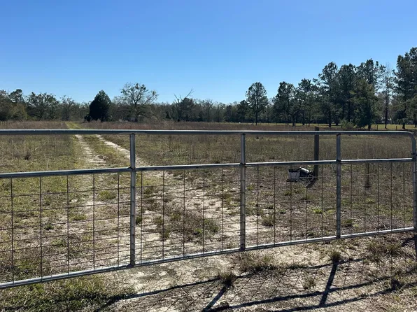 15656 221 Street Rd, Live Oak, FL 32060