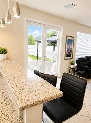 4 bed, 3.0 bath, 3031 sqft, $3,900 — Photo 3
