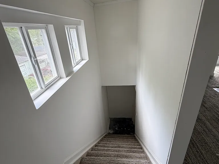 2729 Horton St — Photo 1