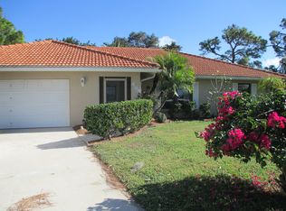 484 Rubens Dr E, Nokomis, FL 34275