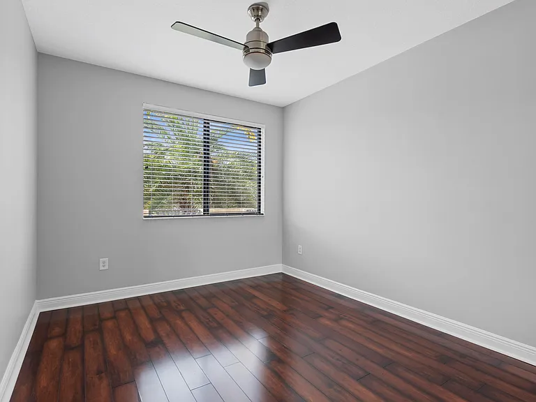 3238 SW 16th Ter #3238 — Photo 17