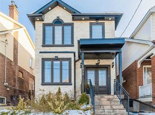 1033 Woodbine Ave, Toronto, ON M4C4C2