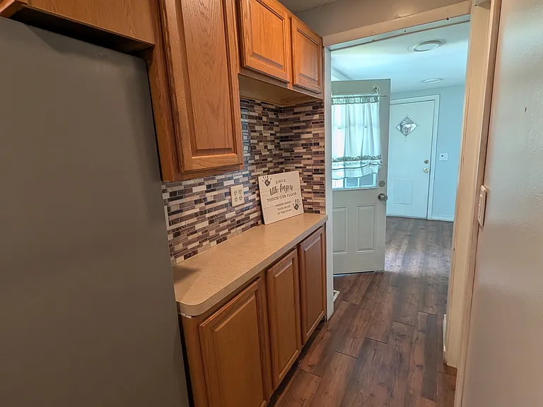 79 Oakland St — Photo 3
