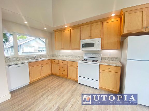 5th image of 448 May Ave Unit 4