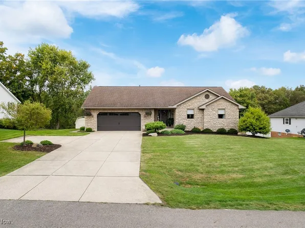 111 Apple Ridge Dr, Apple Creek, OH 44606