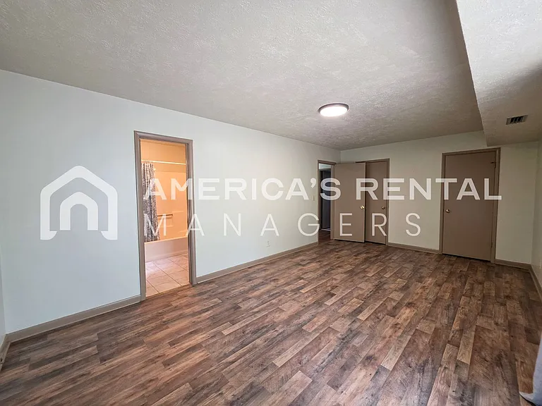 3100 Apple Valley Ln — Photo 29