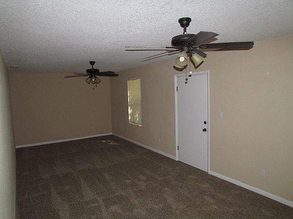 3rd image of 7951 Orlando Ave