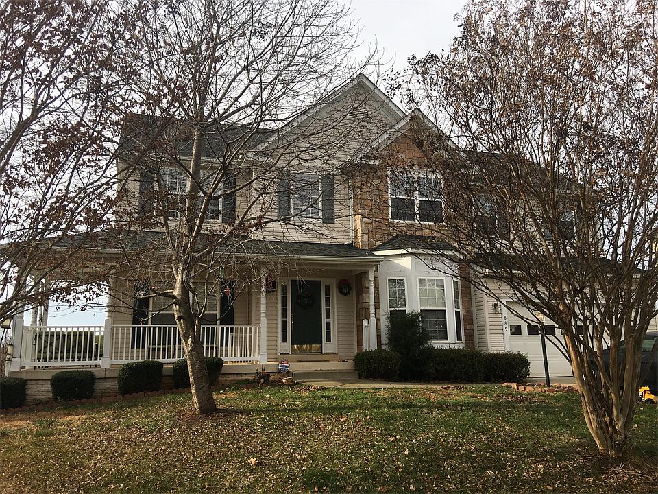 1st image of 885 Ambleside Dr